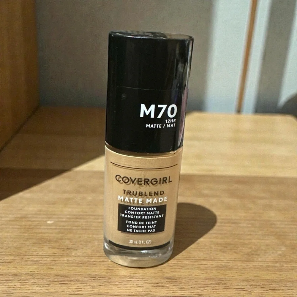 Covergirl TruBlend Matte Made Foundation - M70 Sand Beige
